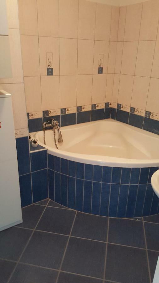 Kristaly Apartman Szeged Ngoại thất bức ảnh